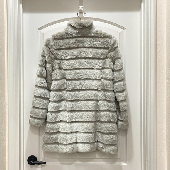 Eliza J Faux Fur Coat Jacket Petite Small Gray Silver Floral Lining - Picture 6 of 11